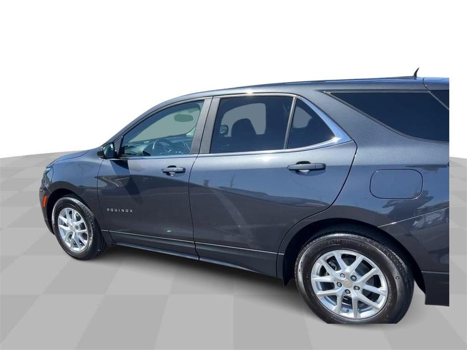 used 2022 Chevrolet Equinox car, priced at $23,150