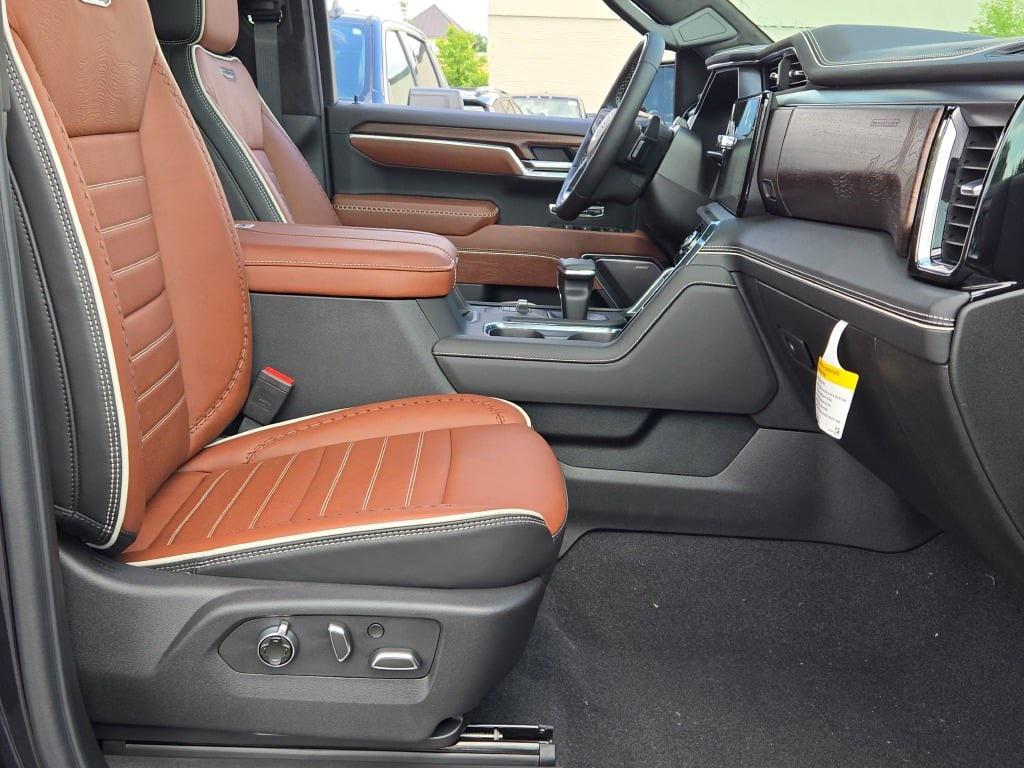 new 2025 GMC Sierra 1500 car, priced at $79,255