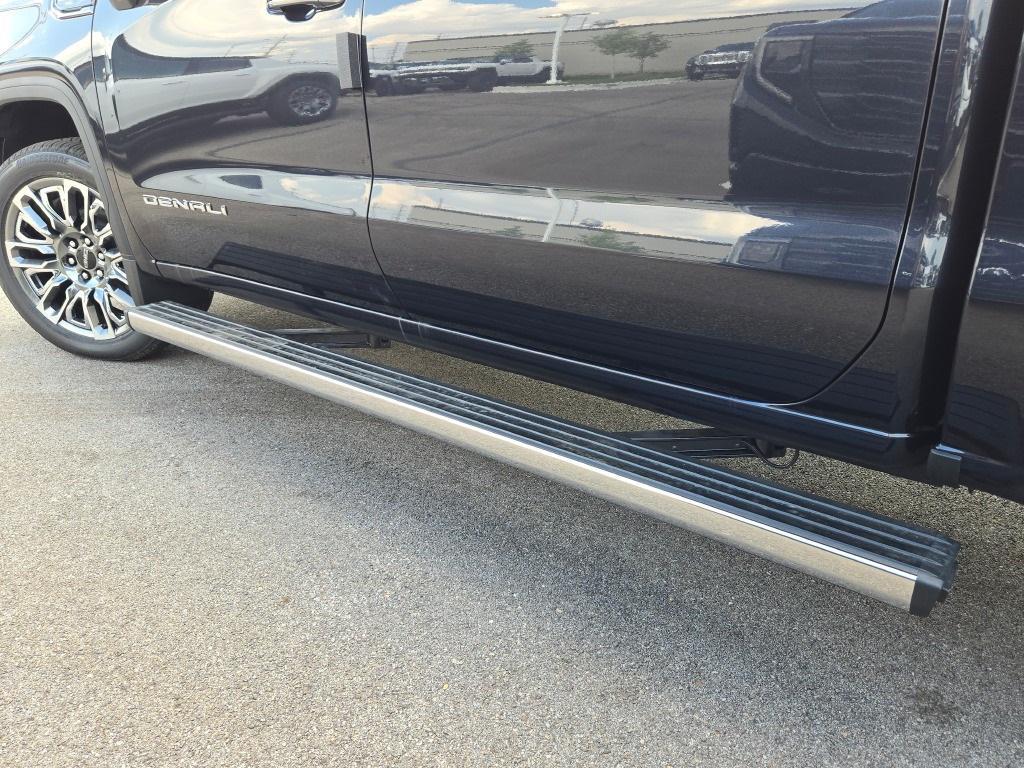 new 2025 GMC Sierra 1500 car, priced at $79,255