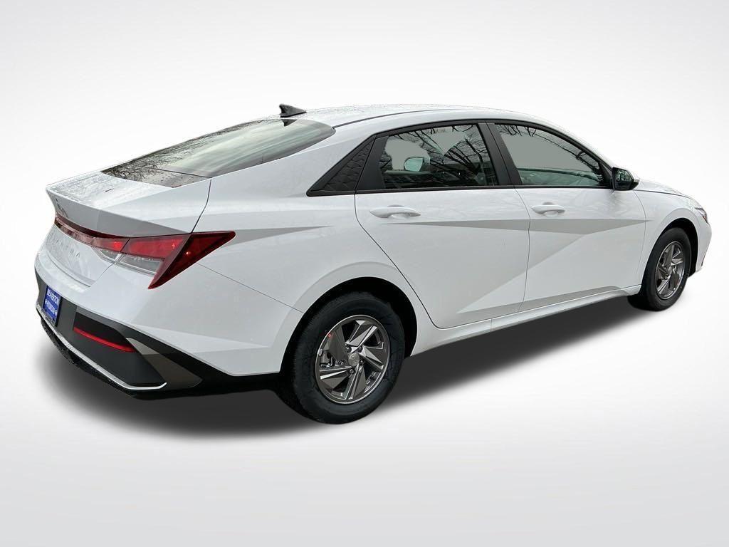 new 2025 Hyundai Elantra car, priced at $23,604