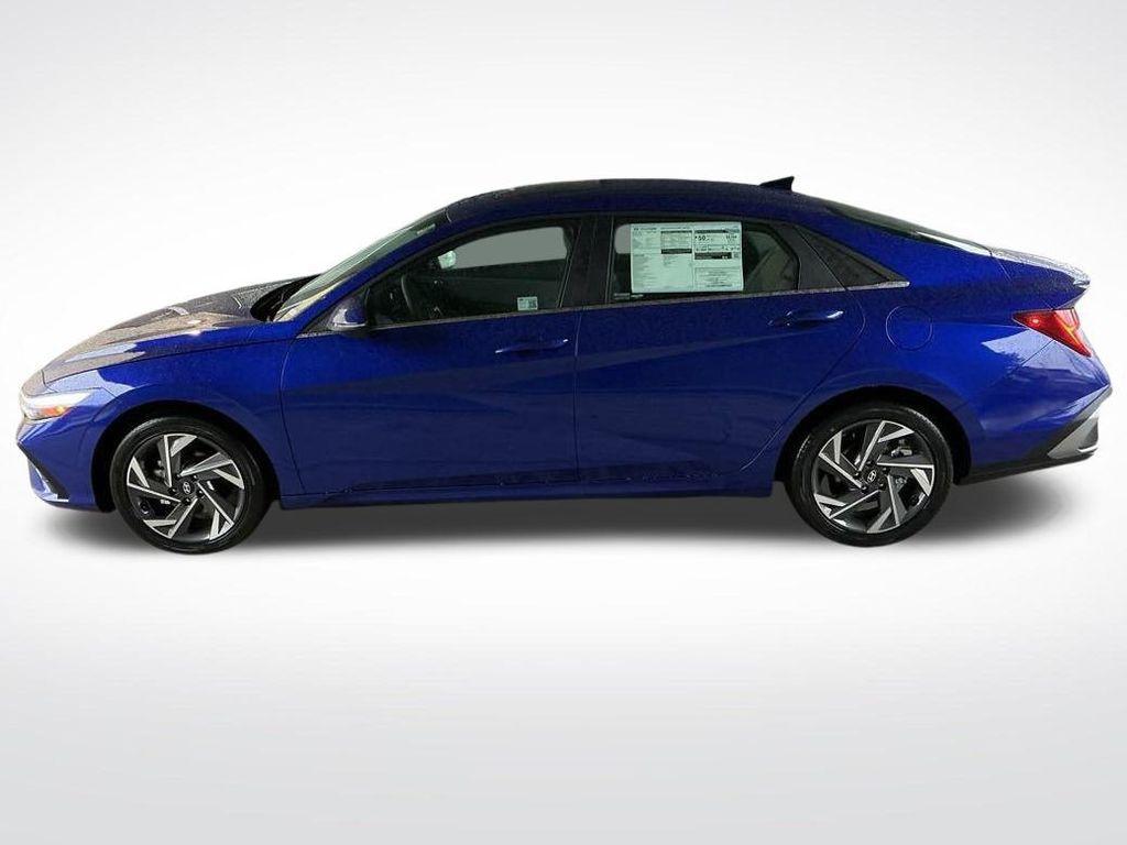 new 2025 Hyundai Elantra HEV car, priced at $30,590