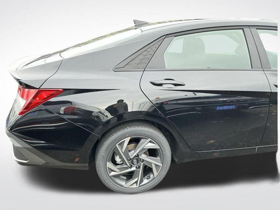 new 2025 Hyundai Elantra car, priced at $24,008