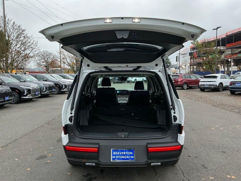 new 2025 Hyundai Santa Fe HEV car, priced at $40,482