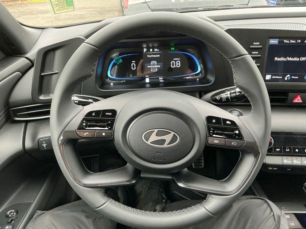 new 2025 Hyundai Elantra car, priced at $23,008