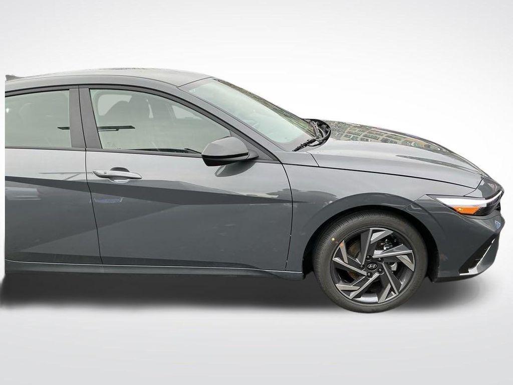 new 2025 Hyundai Elantra car, priced at $23,008