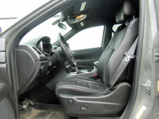 used 2021 Jeep Grand Cherokee car, priced at $27,900