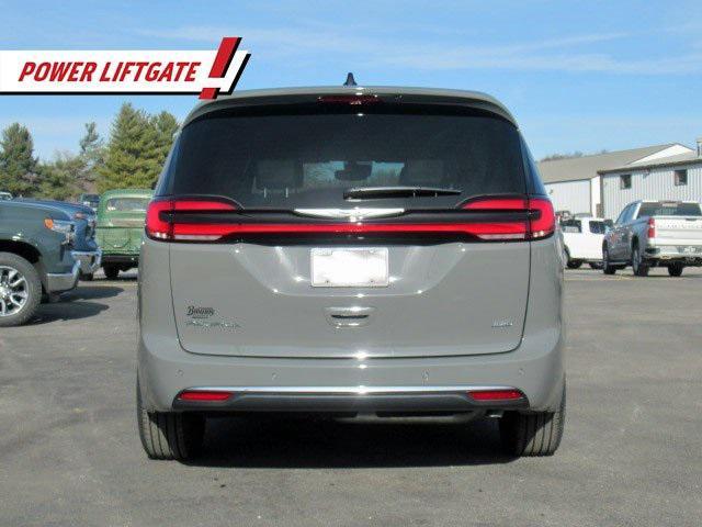 new 2025 Chrysler Pacifica car, priced at $44,874