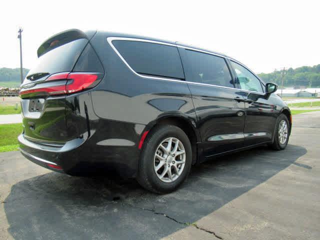 used 2023 Chrysler Pacifica car, priced at $27,500