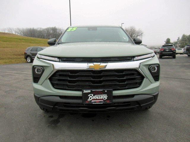 new 2025 Chevrolet TrailBlazer car, priced at $26,640