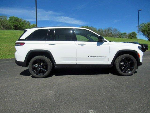 used 2023 Jeep Grand Cherokee car, priced at $38,500