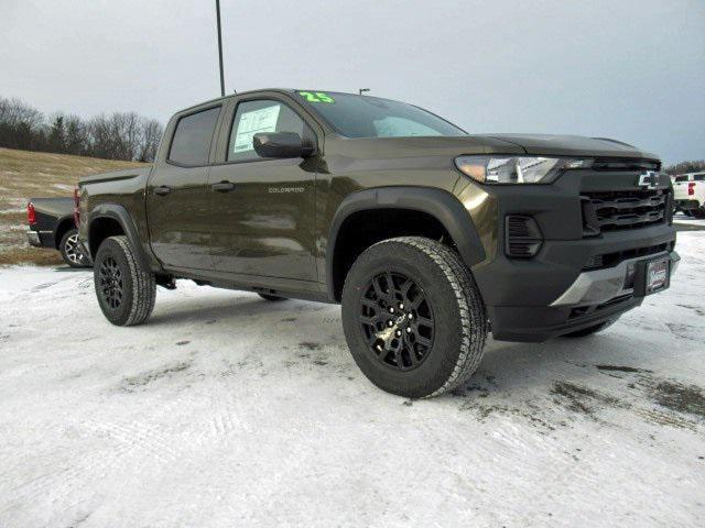 new 2025 Chevrolet Colorado car, priced at $43,570