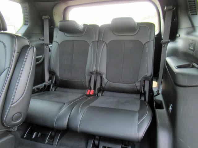 used 2024 Jeep Grand Cherokee L car, priced at $37,900
