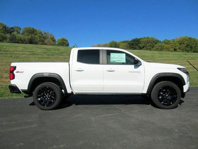 new 2024 Chevrolet Colorado car, priced at $45,390