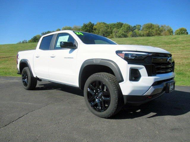 new 2024 Chevrolet Colorado car, priced at $45,390