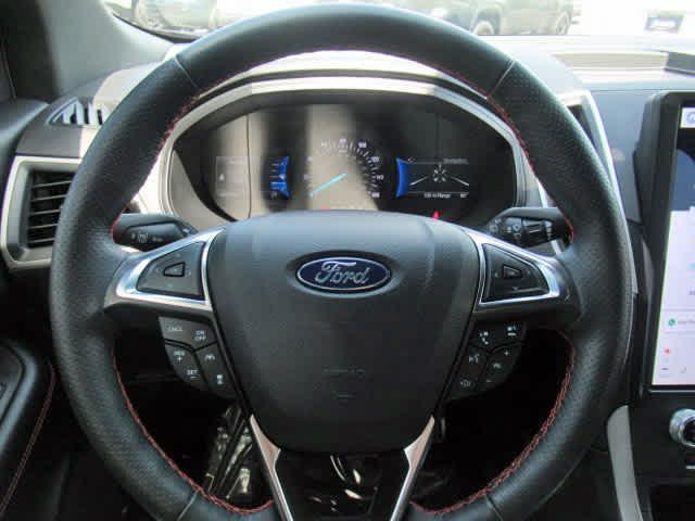 used 2022 Ford Edge car, priced at $30,300