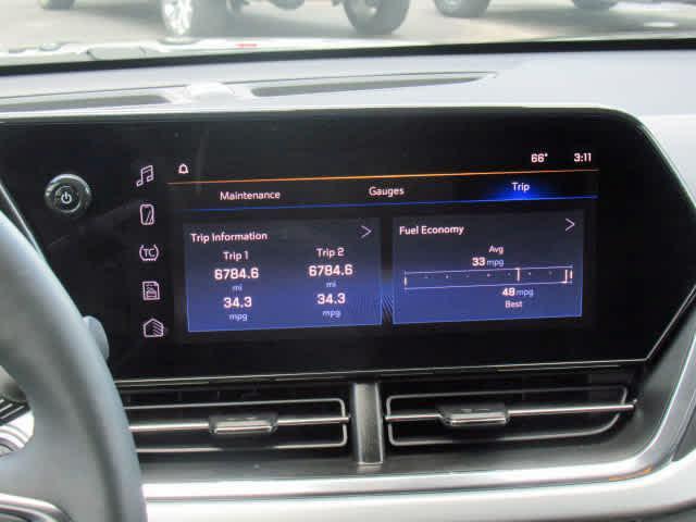 used 2025 Chevrolet Trax car, priced at $23,900