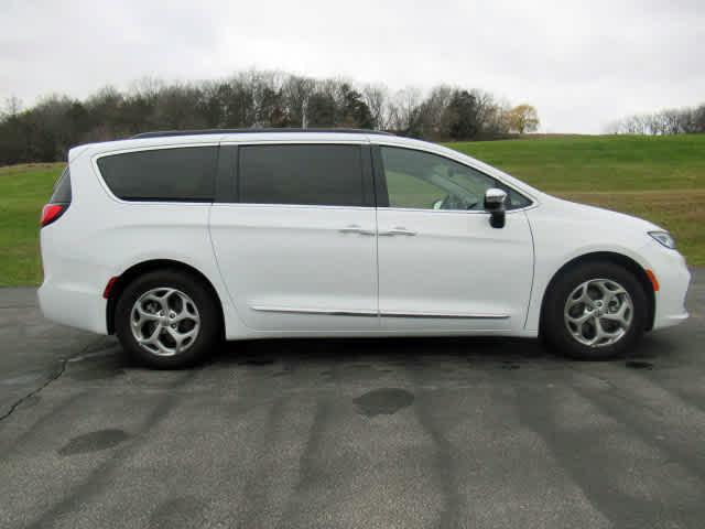 used 2023 Chrysler Pacifica car, priced at $32,800