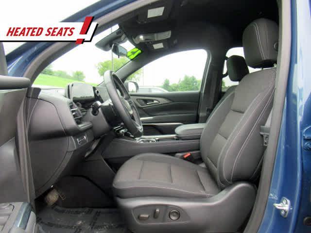 used 2025 Chevrolet Traverse car, priced at $42,900