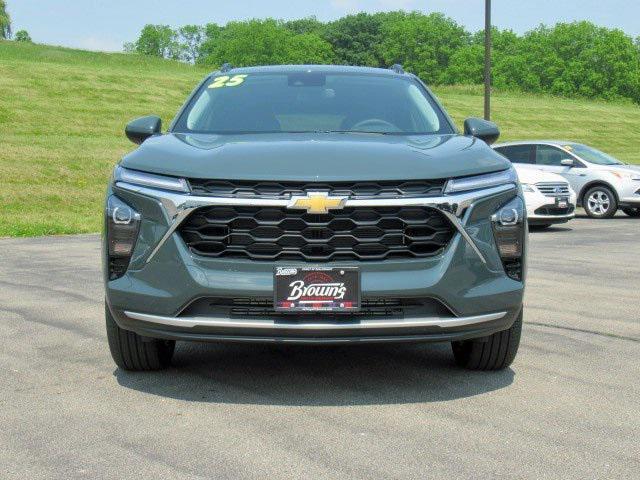 new 2025 Chevrolet Trax car, priced at $24,985