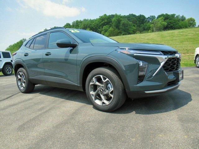 new 2025 Chevrolet Trax car, priced at $24,985