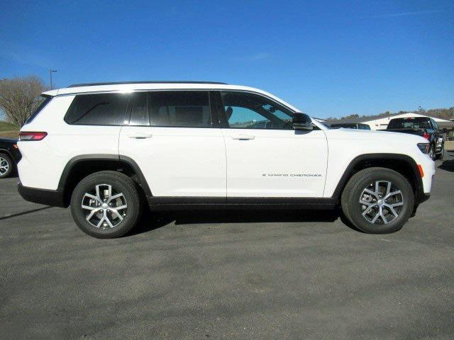 new 2025 Jeep Grand Cherokee L car, priced at $48,695