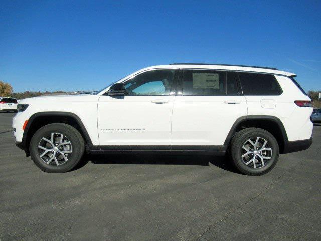 new 2025 Jeep Grand Cherokee L car, priced at $48,695