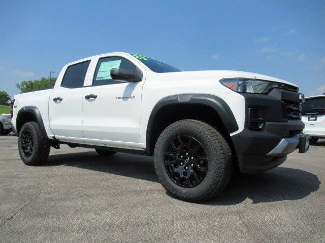 new 2025 Chevrolet Colorado car, priced at $42,697