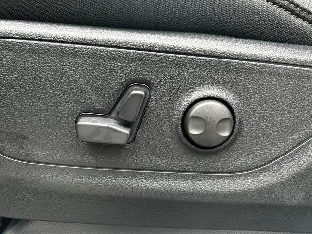 new 2025 Ram 1500 car, priced at $48,494