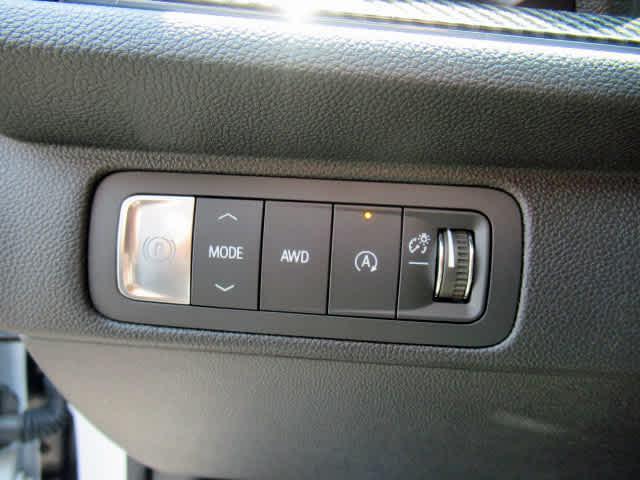 used 2024 Chevrolet Traverse car, priced at $56,500