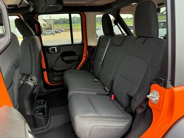 new 2025 Jeep Wrangler car, priced at $47,578
