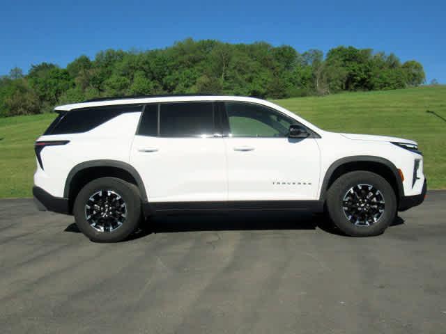 used 2024 Chevrolet Traverse car, priced at $49,900