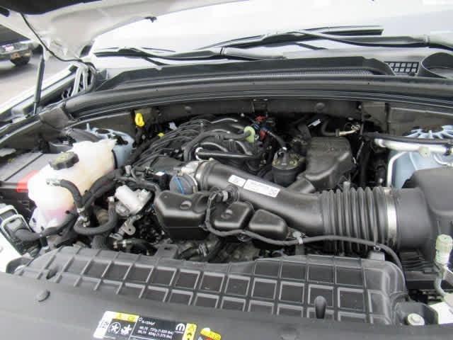 used 2024 Jeep Grand Cherokee car, priced at $40,900