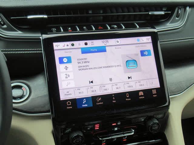 used 2024 Jeep Grand Cherokee car, priced at $40,900