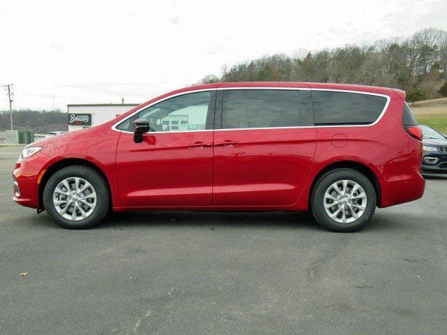 new 2025 Chrysler Pacifica car, priced at $44,791