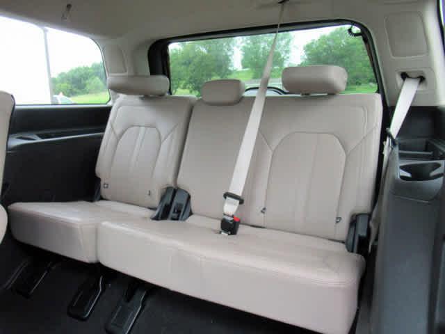 used 2024 Ford Expedition car, priced at $57,900