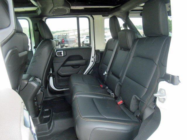 new 2025 Jeep Wrangler car, priced at $52,633