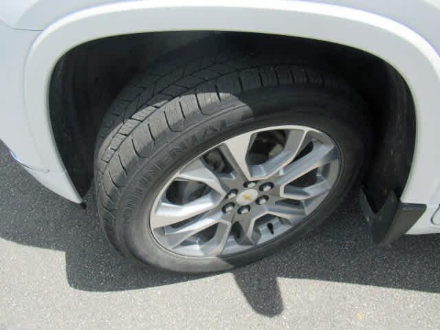 used 2019 Chevrolet Traverse car, priced at $22,900