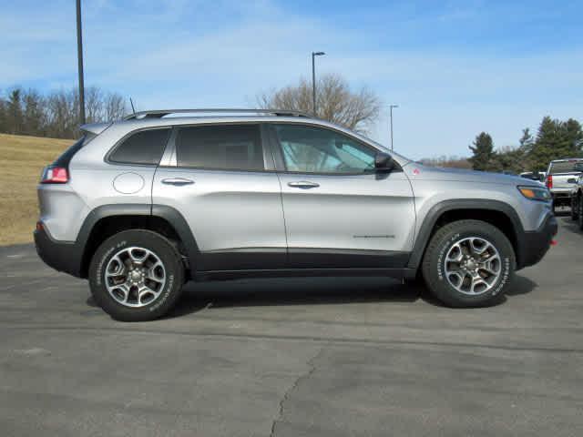 used 2021 Jeep Cherokee car, priced at $25,900