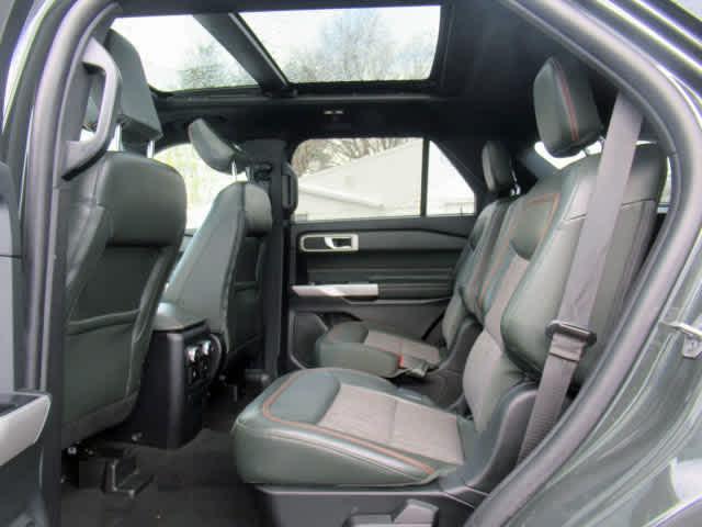 used 2022 Ford Explorer car, priced at $35,900