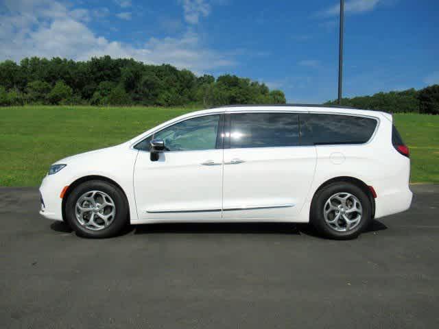 used 2023 Chrysler Pacifica car, priced at $37,800