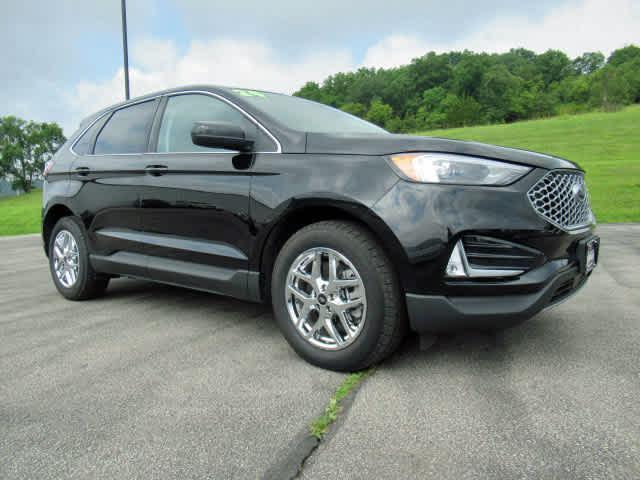 used 2024 Ford Edge car, priced at $32,900