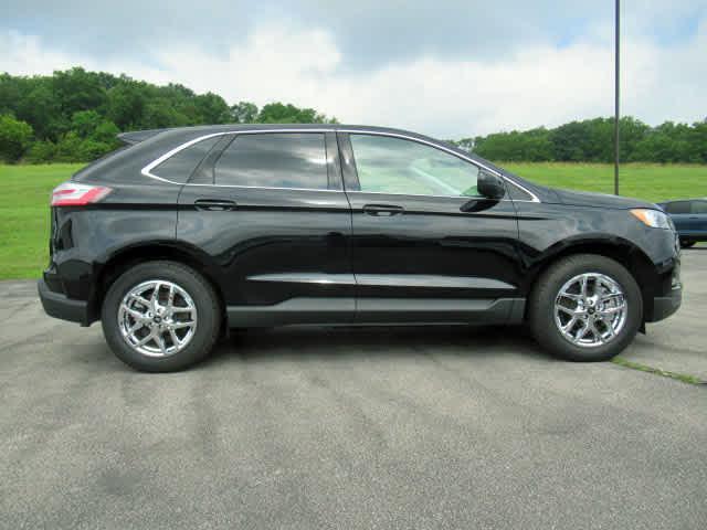 used 2024 Ford Edge car, priced at $32,900