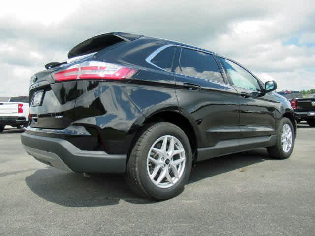 used 2024 Ford Edge car, priced at $32,900