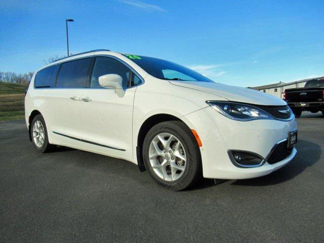 used 2020 Chrysler Pacifica car, priced at $21,500