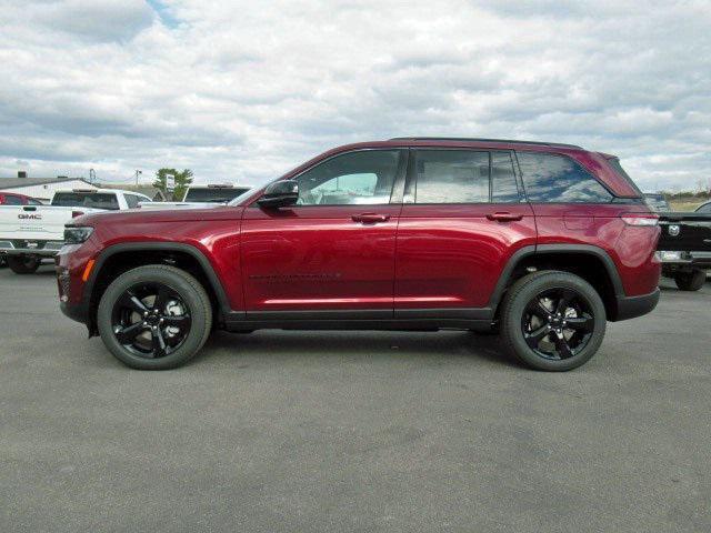 new 2025 Jeep Grand Cherokee car, priced at $51,845