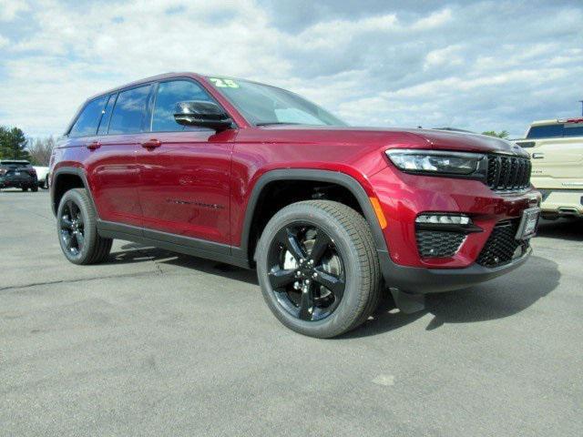 new 2025 Jeep Grand Cherokee car, priced at $51,845