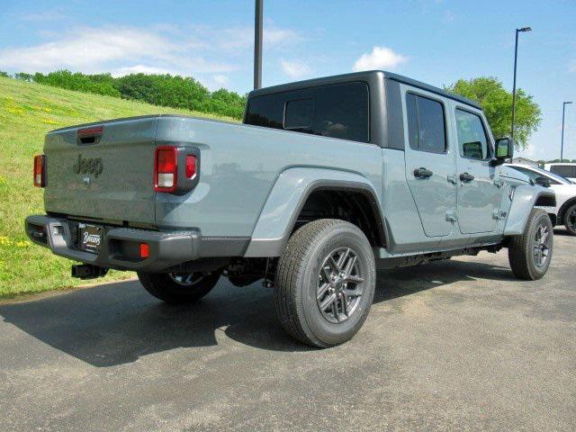 new 2025 Jeep Gladiator car, priced at $45,262