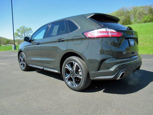 used 2022 Ford Edge car, priced at $37,000