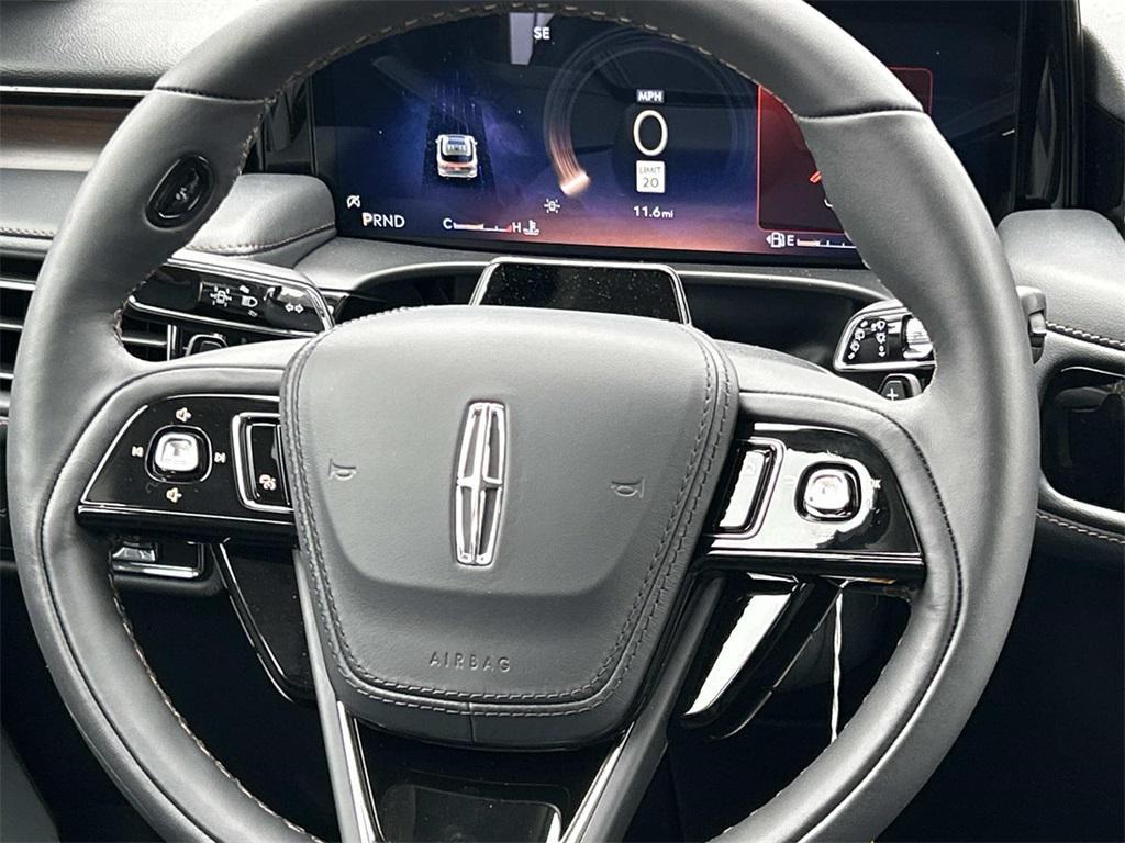 new 2026 Lincoln Aviator car, priced at $80,270