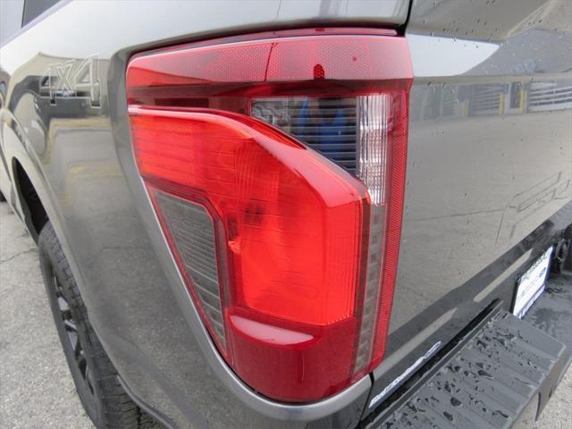 new 2025 Ford F-150 car, priced at $52,000